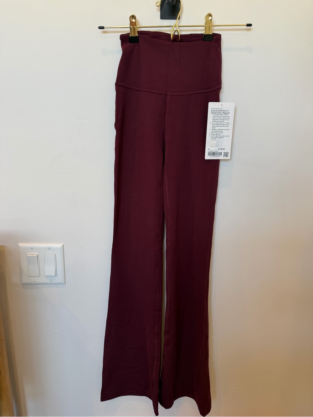 Lululemon - Groove SHR Nulu Flared Pant *Regular - Burgundy Bay